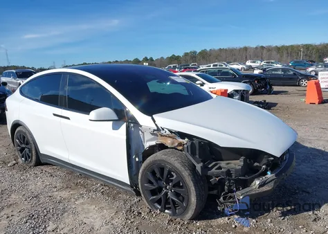 2023 Tesla Model X Dual Motor All-Wheel Drive/Standard Range из США, поврежденный, VIN 7SAXCDE58PF368989